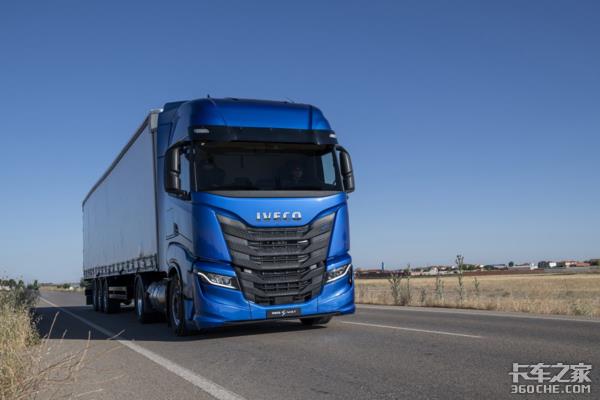 Driver-centric truck, IVECO launches S-way