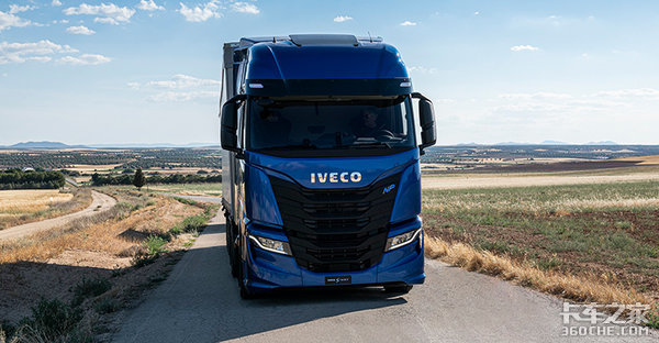 Driver-centric truck, IVECO launches S-way