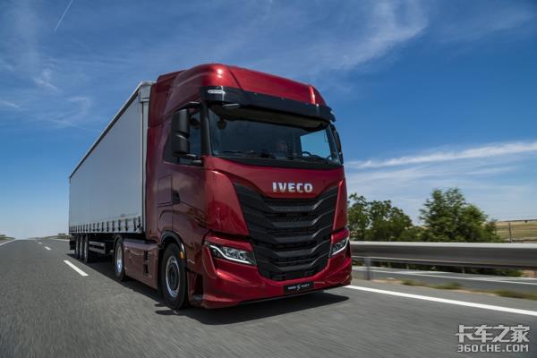 Driver-centric truck, IVECO launches S-way